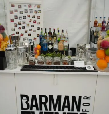 Pescara Sposi 2019 — barman detail 382x400